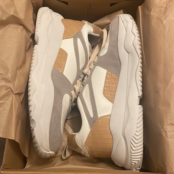 Oasis Society sneakers - Picture 2 of 5